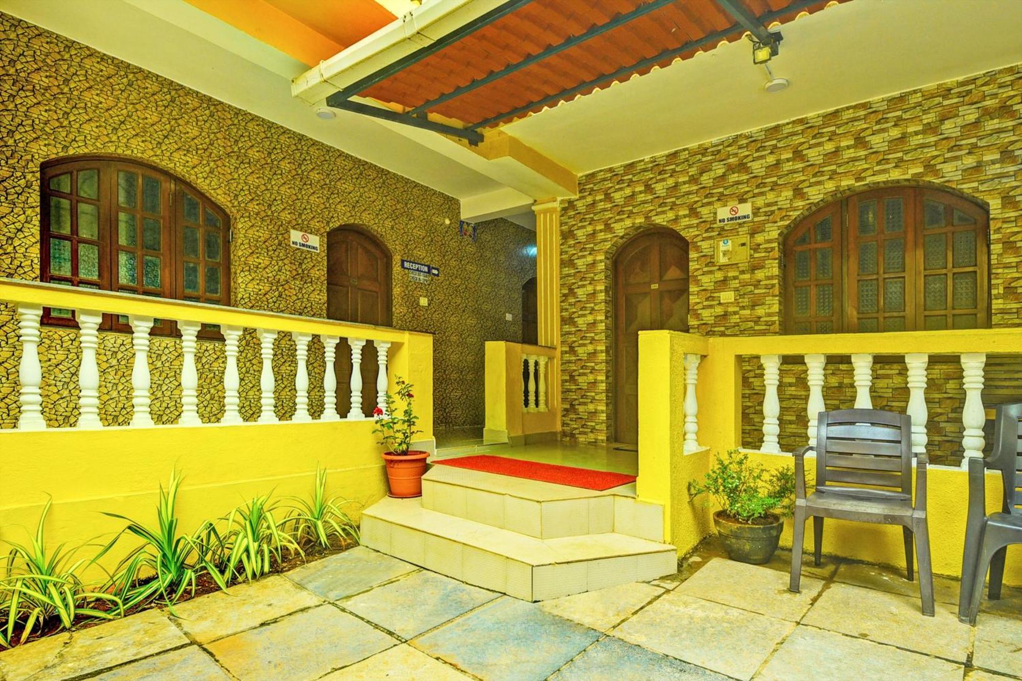 Peppy Guest House Calangute Exteriör bild